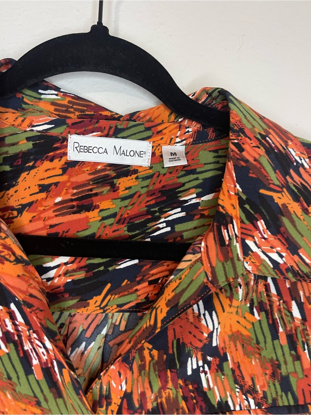 Rebecca Malone Orange & Green Abstract Print Button-Down Shirt - Picture 2 of 2